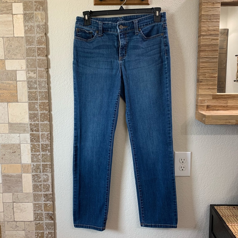 Women’s Straight Leg Jean